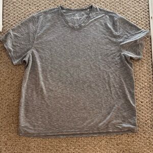 Tommy Bahama V-Neck Short Sleeve T-Shirt in Heather Grey